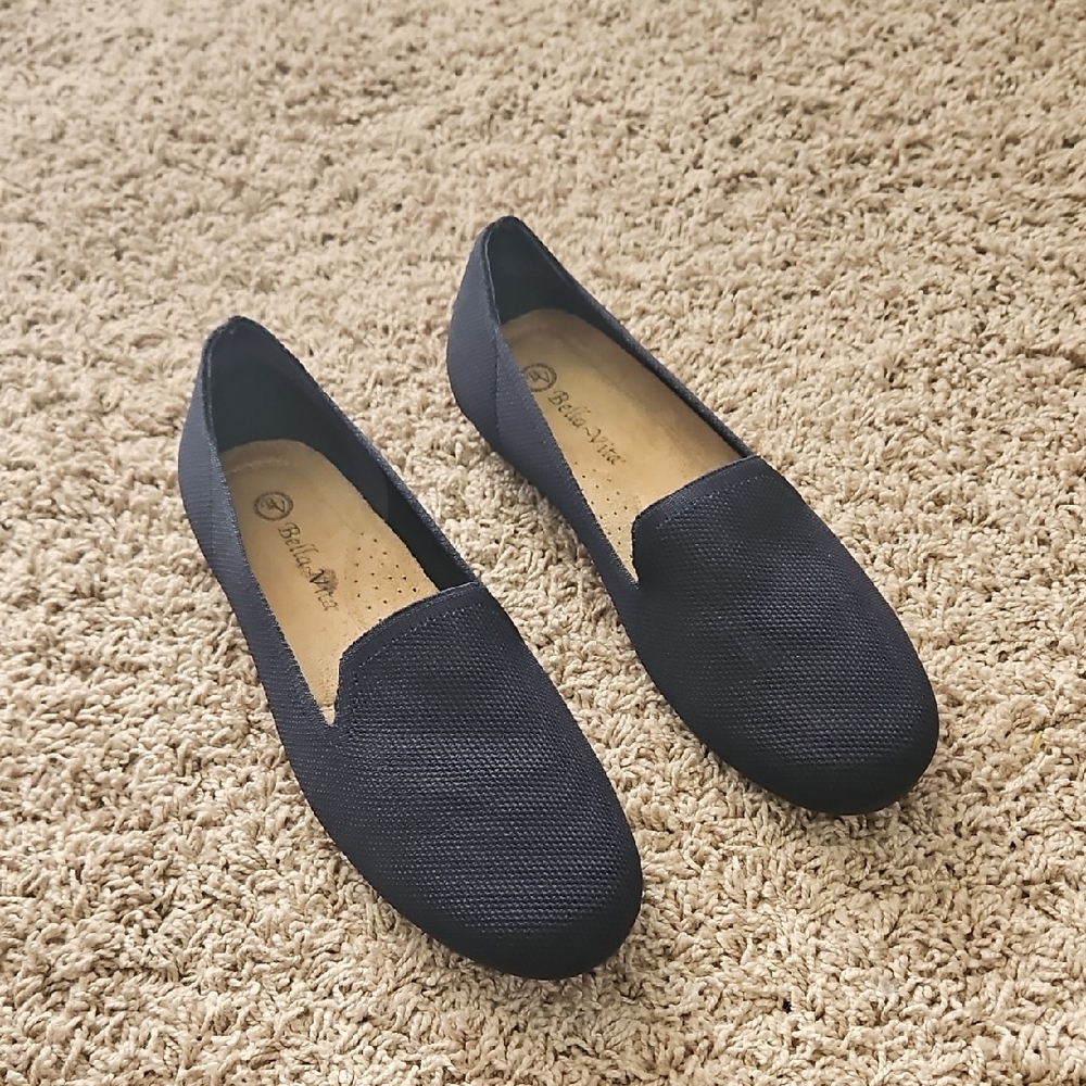 Bella Vita Navy Hathaway Flats 9W
